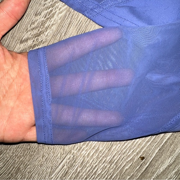 LULULEMON Mesh Panelled Training Long Sleeve Shirt SIZE 6 - Picture 8 of 10